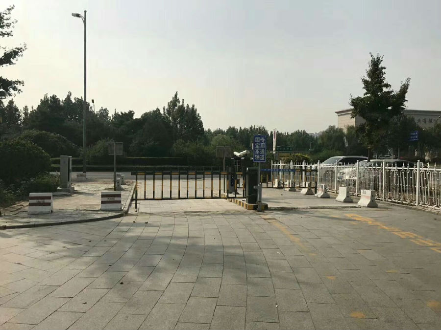燕郊創(chuàng)業(yè)大廈高清車牌識(shí)別系統(tǒng)